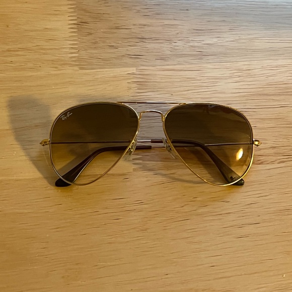 Ray Ban Aviator Gradient Sunglasses - Picture 6 of 10